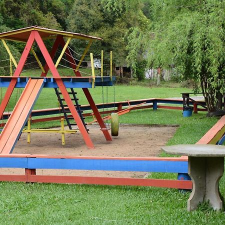 Pousada Parque Das Pitangueiras Flores da Cunha Exterior foto